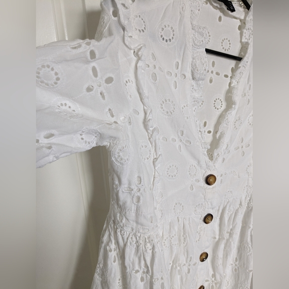 Maternity White Broderie Anglaise Cut Out Long sleeve Babydoll Dress - Picture 5 of 10